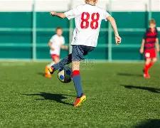 詹姆斯成功,续约,未来两年锁,皇冠体育平台,皇冠体育官方网站,皇冠体育登录入口,皇冠体育app下载